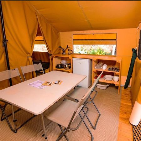 Hotel Camping Onlycamp Les Berges De L'Yonne à Coulanges-sur-Yonne Extérieur photo